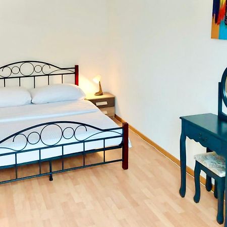 El Hamra - Cozy - By Pa Apartment Lucerne Bagian luar foto